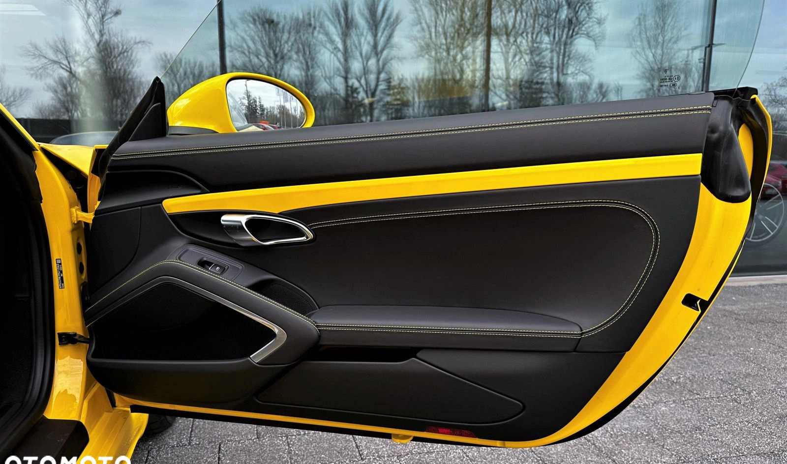 Porsche 718 Boxster cena 405200 przebieg: 3000, rok produkcji 2023 z Wleń małe 191